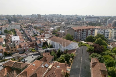 Prédio para Venda em Lordelo do Ouro e Massarelos