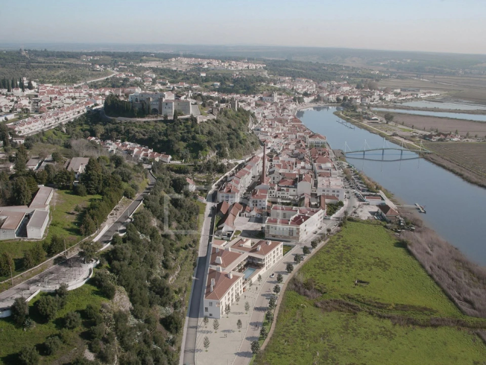 Apartamento T1 para Venda em Santa Maria do Castelo e Santiago e Santa Susana Foto 12