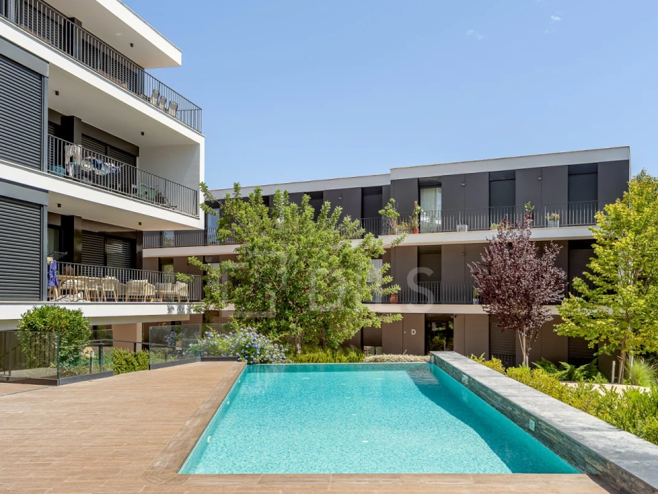 Apartamento T3 para Venda em Carnaxide e Queijas Foto 1