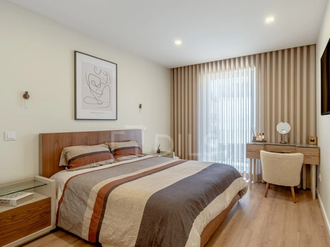 Apartamento T3 para Venda em Carnaxide e Queijas Foto 25