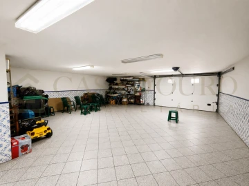 Moradia T4 para Venda em Serzedo e Perosinho