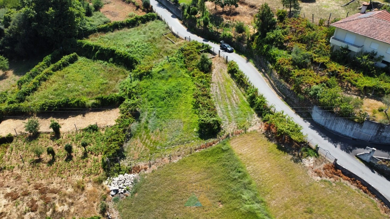 Terreno para Venda em Alvora e Loureda Foto 14