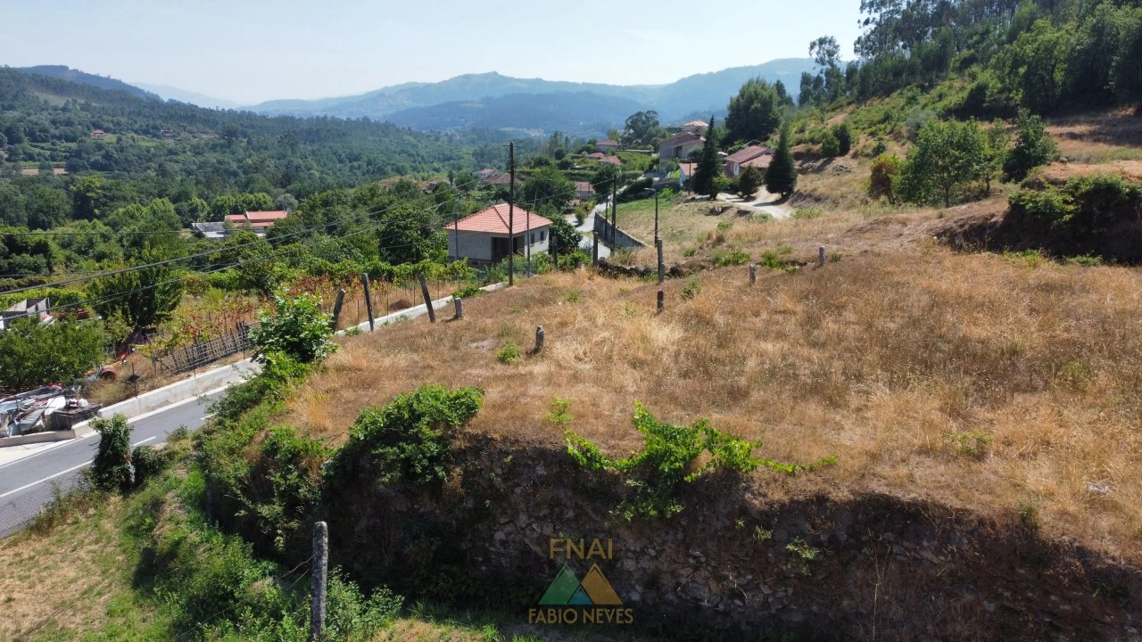 Terreno para Venda em Alvora e Loureda Foto 6