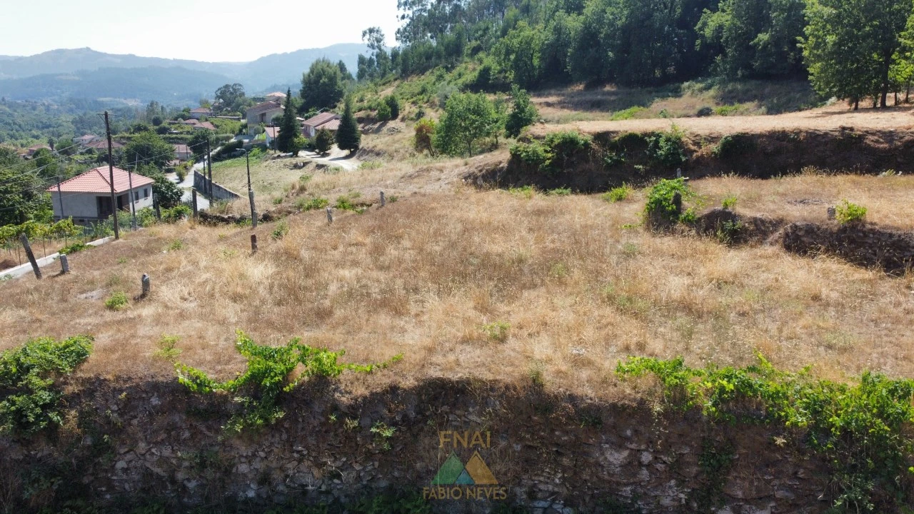 Terreno para Venda em Alvora e Loureda Foto 9