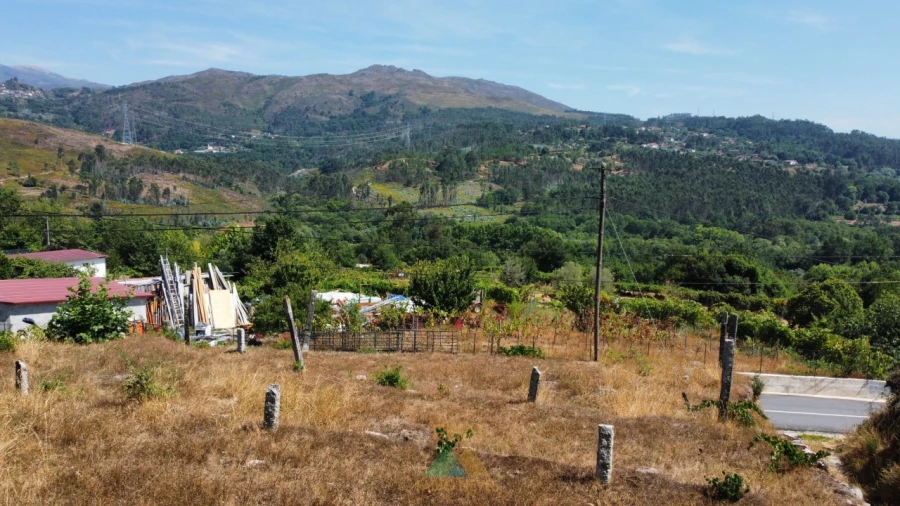 Terreno para Venda em Alvora e Loureda Foto 12
