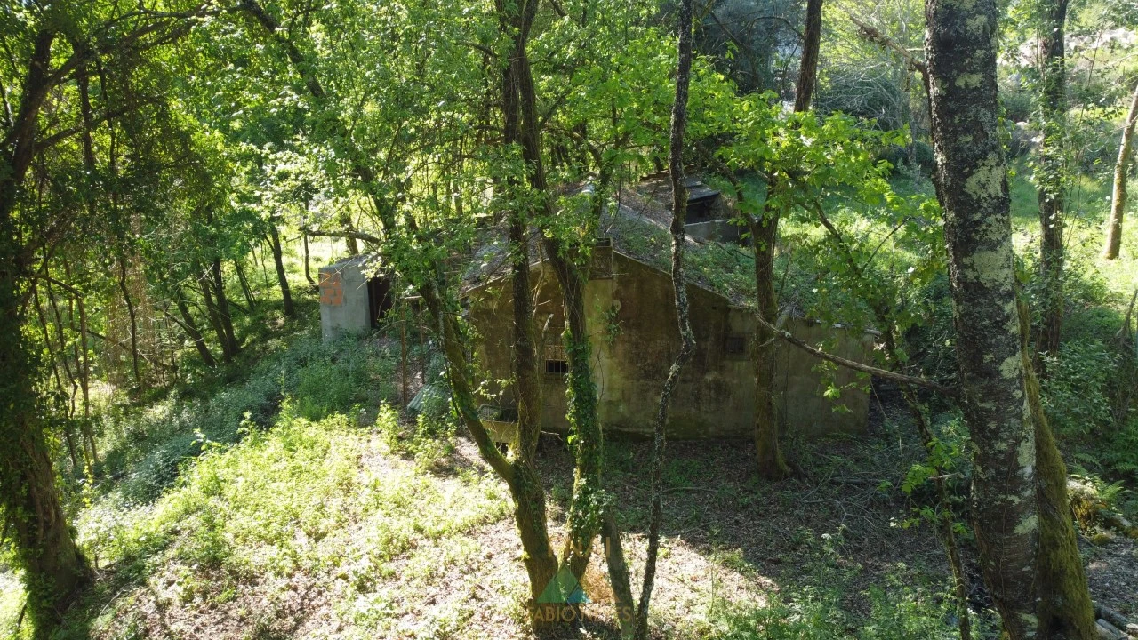 Moradia T2 para Venda em Gondoriz Foto 18
