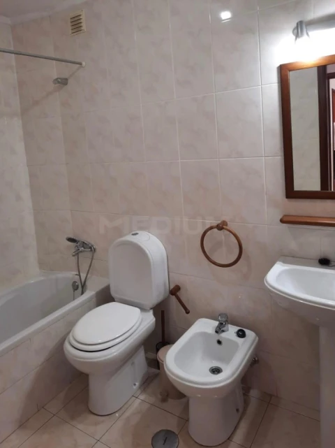 Apartamento T2 para Venda em Alvarelhos e Guidões
