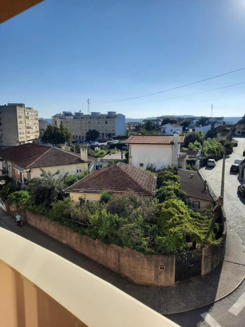 Apartamento T2 para Venda em Alvarelhos e Guidões