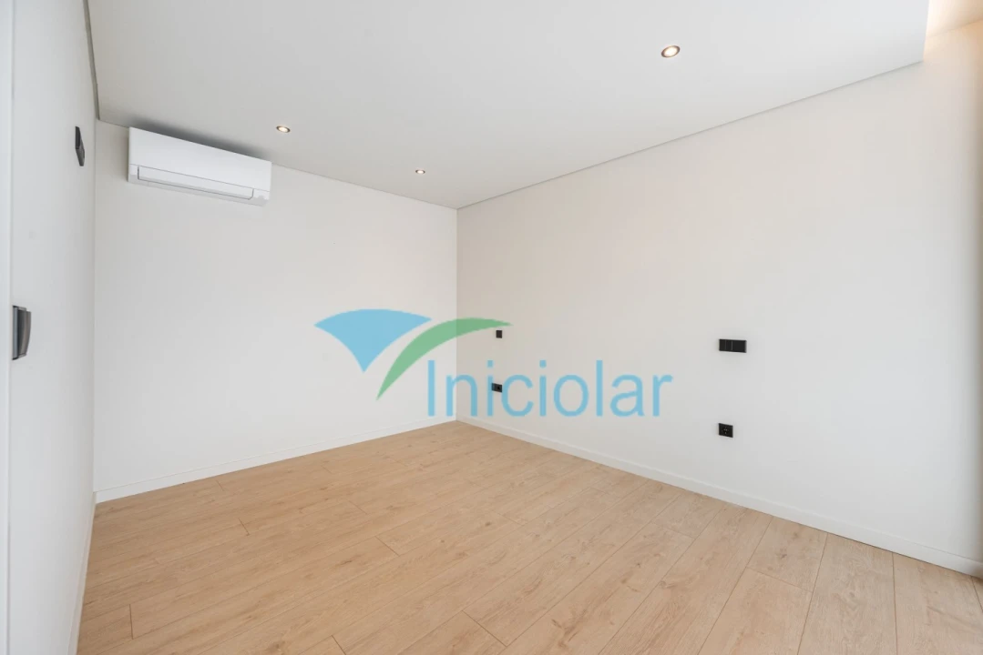 Apartamento T3 para Venda em Gondomar (São Cosme), Valbom e Jovim Foto 21