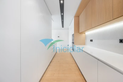 Apartamento T3 para Venda em Gondomar (São Cosme), Valbom e Jovim