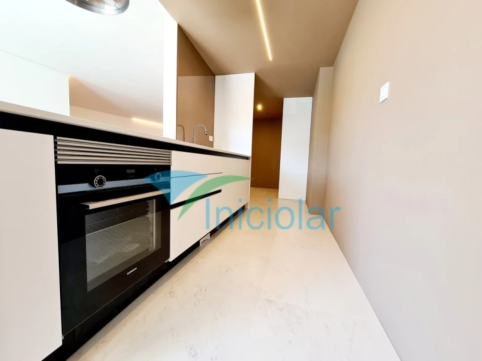 Apartamento T3 para Venda em Rio Tinto Foto 4