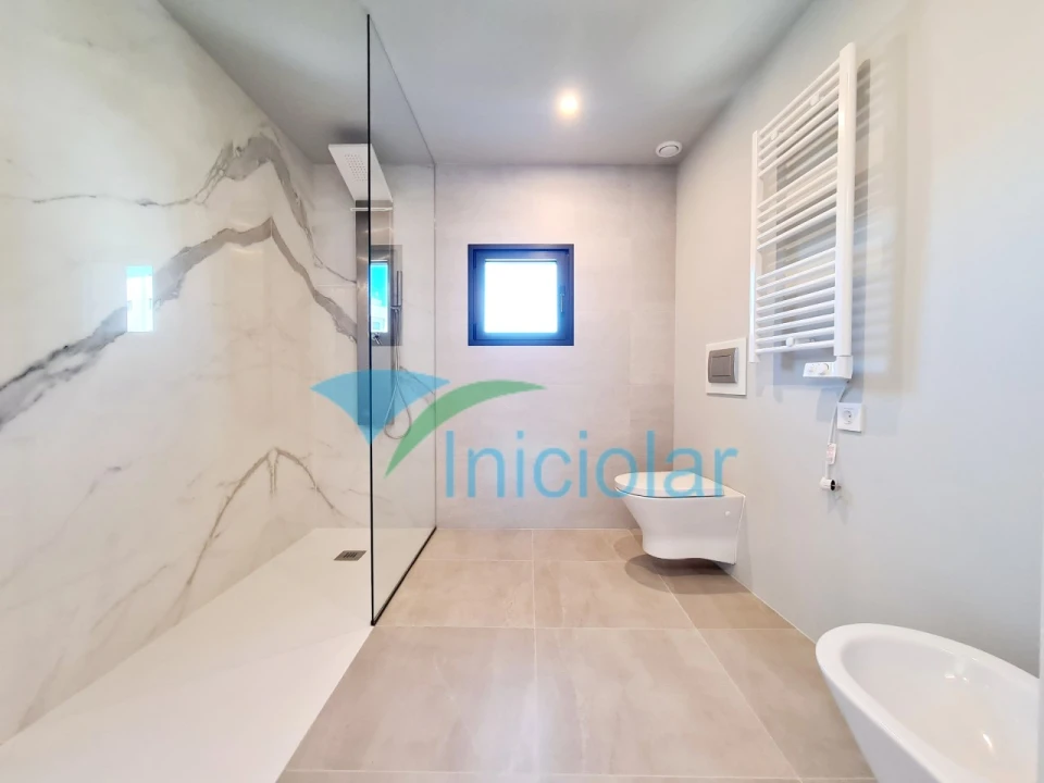 Apartamento T3 para Venda em Rio Tinto Foto 17