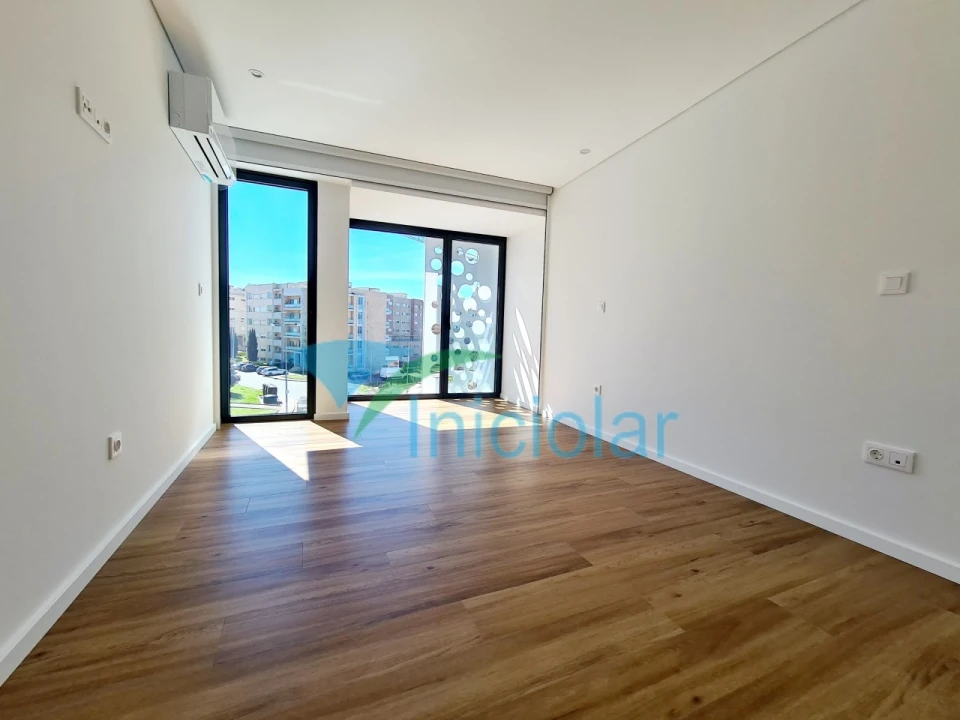 Apartamento T3 para Venda em Rio Tinto Foto 22