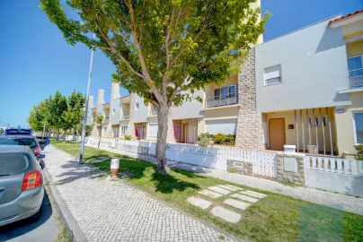 Moradia T3 para Venda em Samora Correia