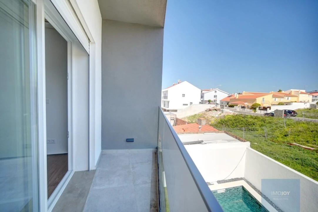 Moradia T3 para Venda em São Domingos de Rana Foto 30