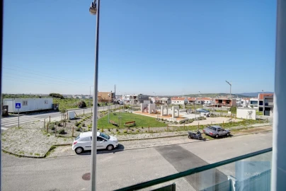 Moradia T3 para Venda em São Domingos de Rana