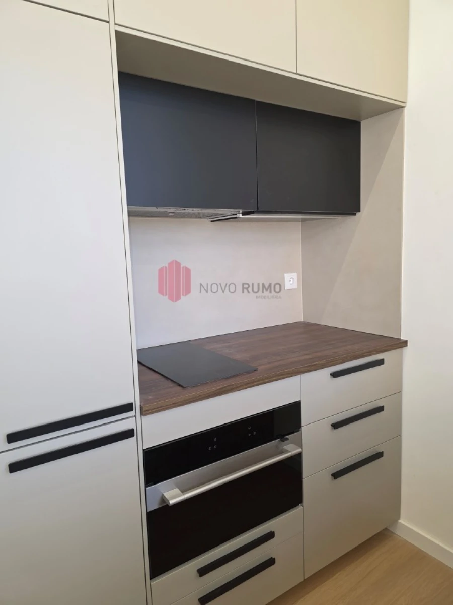 Apartamento para Venda em Cidade da Maia Foto 12