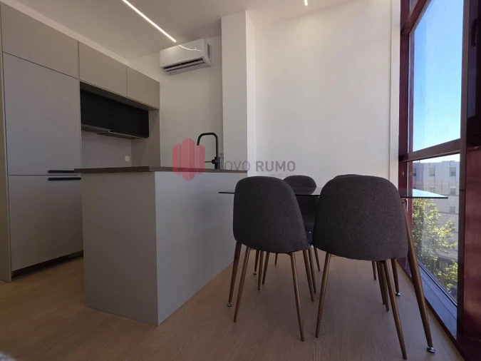 Apartamento para Venda em Cidade da Maia Foto 14