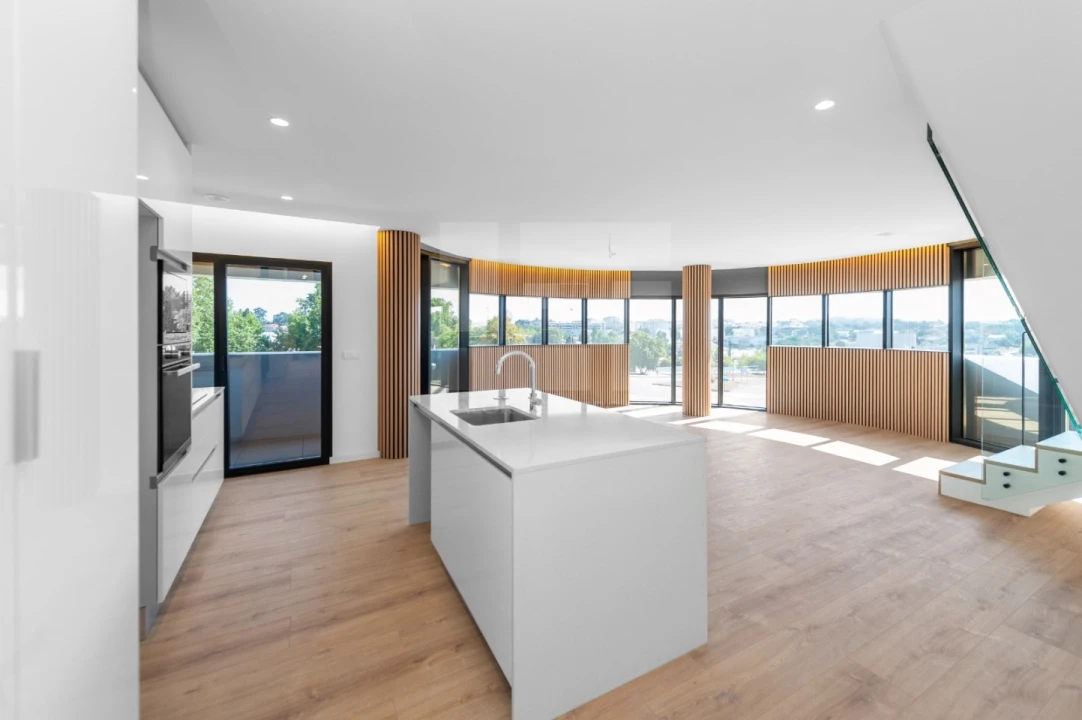 Apartamento T2 para Venda em Repeses e São Salvador Foto 5