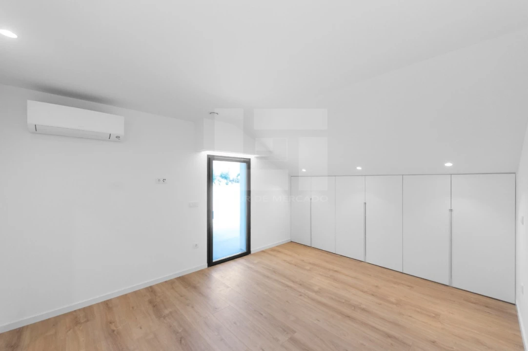Apartamento T2 para Venda em Repeses e São Salvador Foto 21