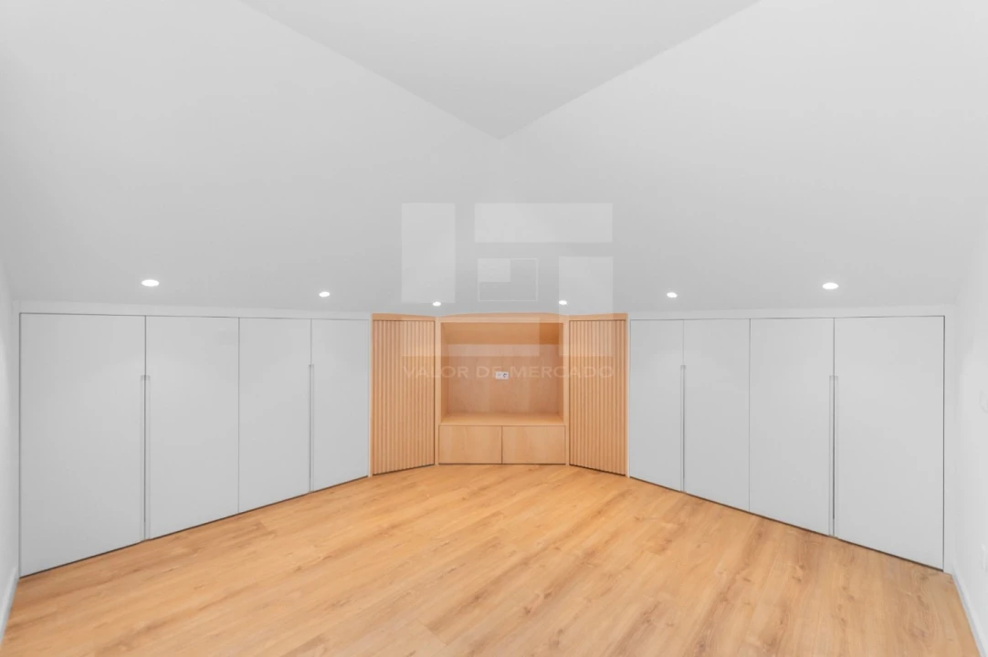 Apartamento T2 para Venda em Repeses e São Salvador Foto 23