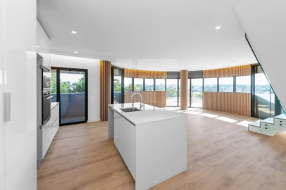 Apartamento T2 para Venda em Repeses e São Salvador