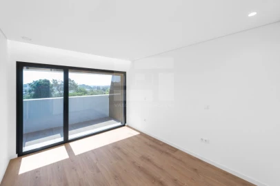 Apartamento T2 para Venda em Repeses e São Salvador
