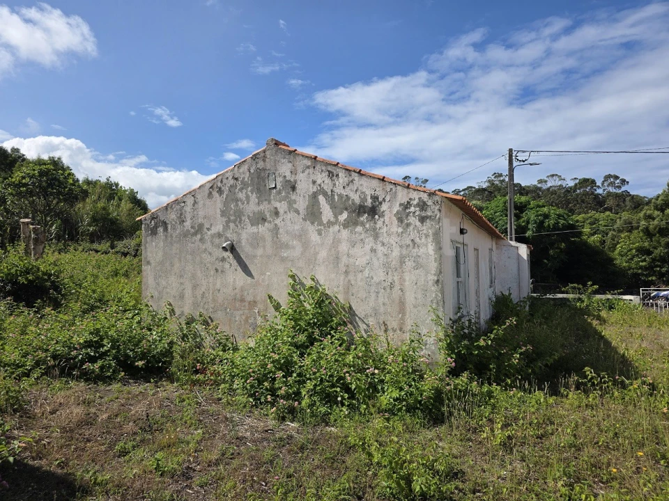 Moradia T1 para Venda em Madalena Foto 3