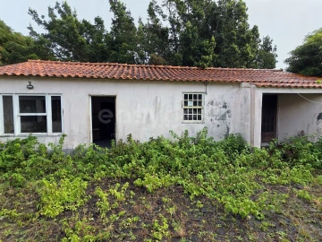 Moradia T1 para Venda em Madalena