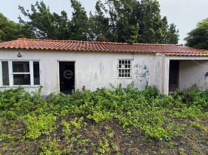 Moradia T1 para Venda em Madalena Foto 2