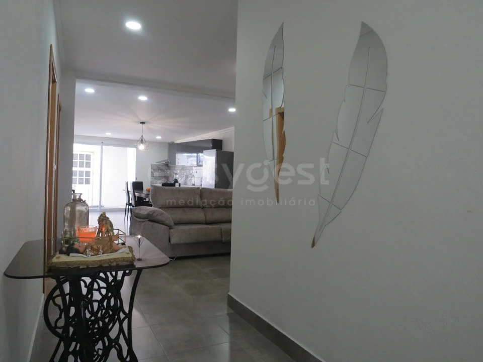 Moradia T2 para Venda em Relva Foto 3