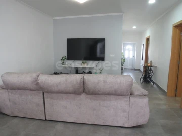 Moradia T2 para Venda em Relva