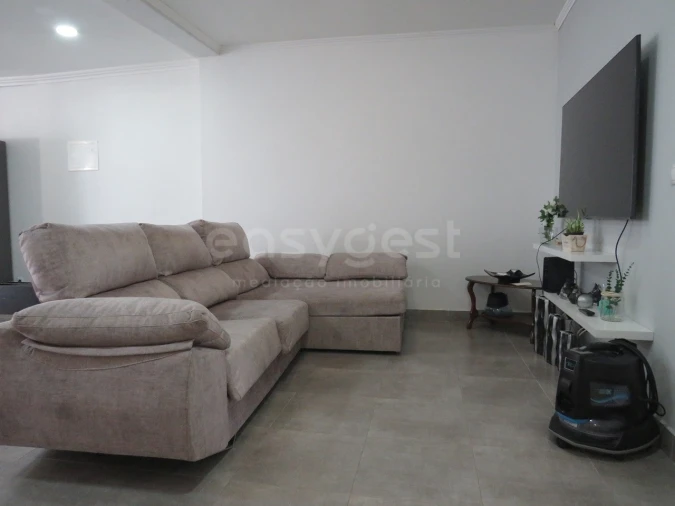 Moradia T2 para Venda em Relva Foto 9