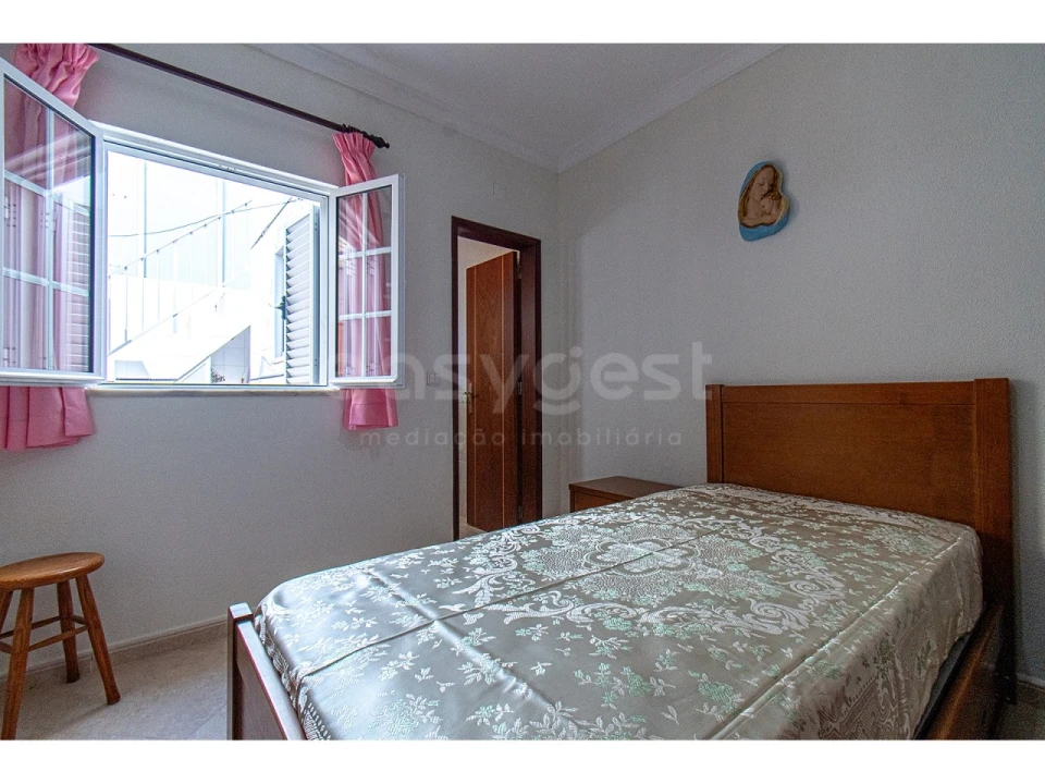 Moradia T2 para Venda em Vila Real de Santo Antonio Foto 8