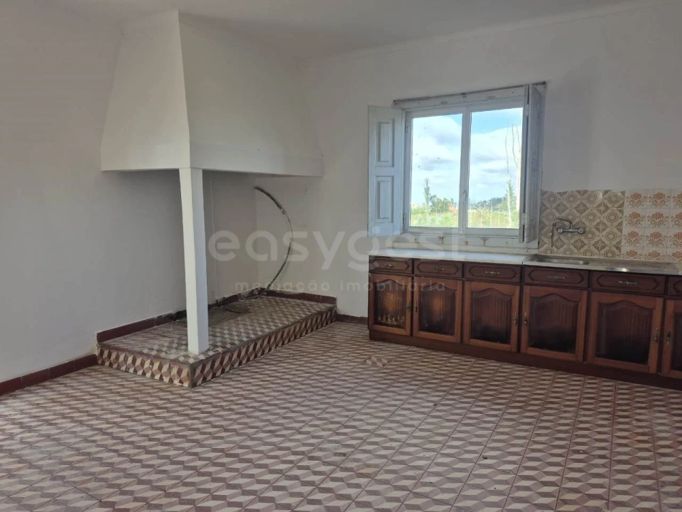 Moradia T3 para Venda em Colmeias e Memória Foto 12
