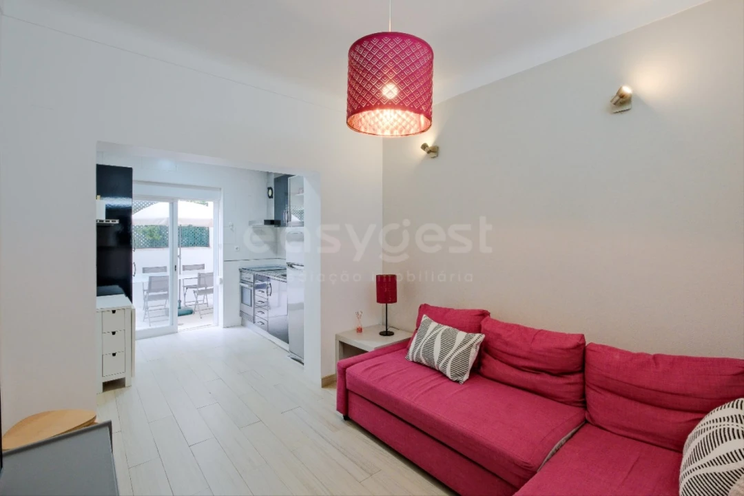 Apartamento T1 para Arrendamento em Santo António Foto 1