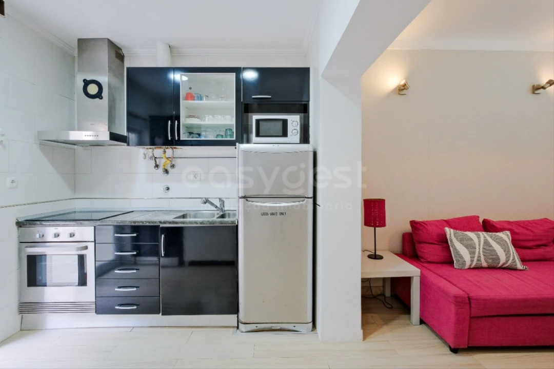 Apartamento T1 para Arrendamento em Santo António Foto 6