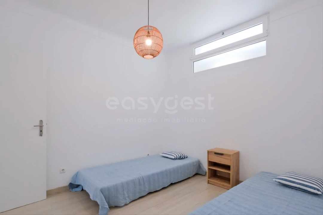 Apartamento T1 para Arrendamento em Santo António Foto 15