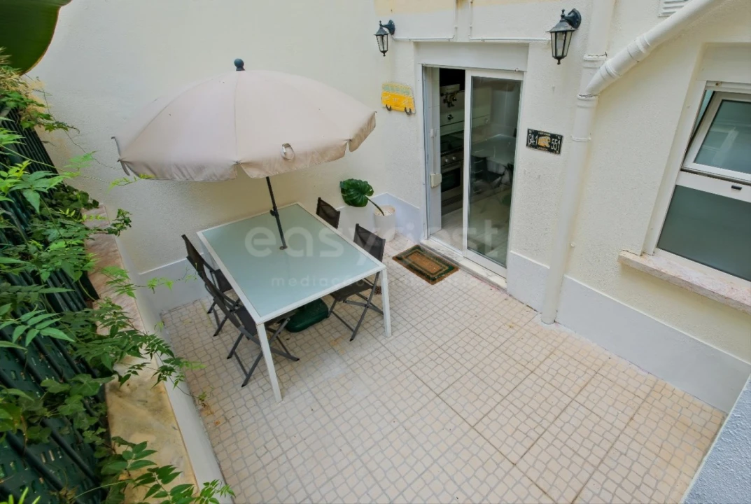 Apartamento T1 para Arrendamento em Santo António Foto 21