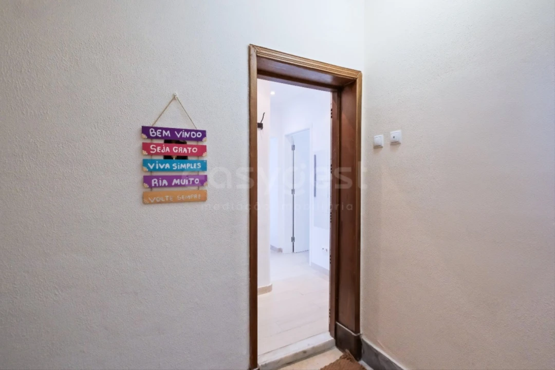 Apartamento T1 para Arrendamento em Santo António Foto 23