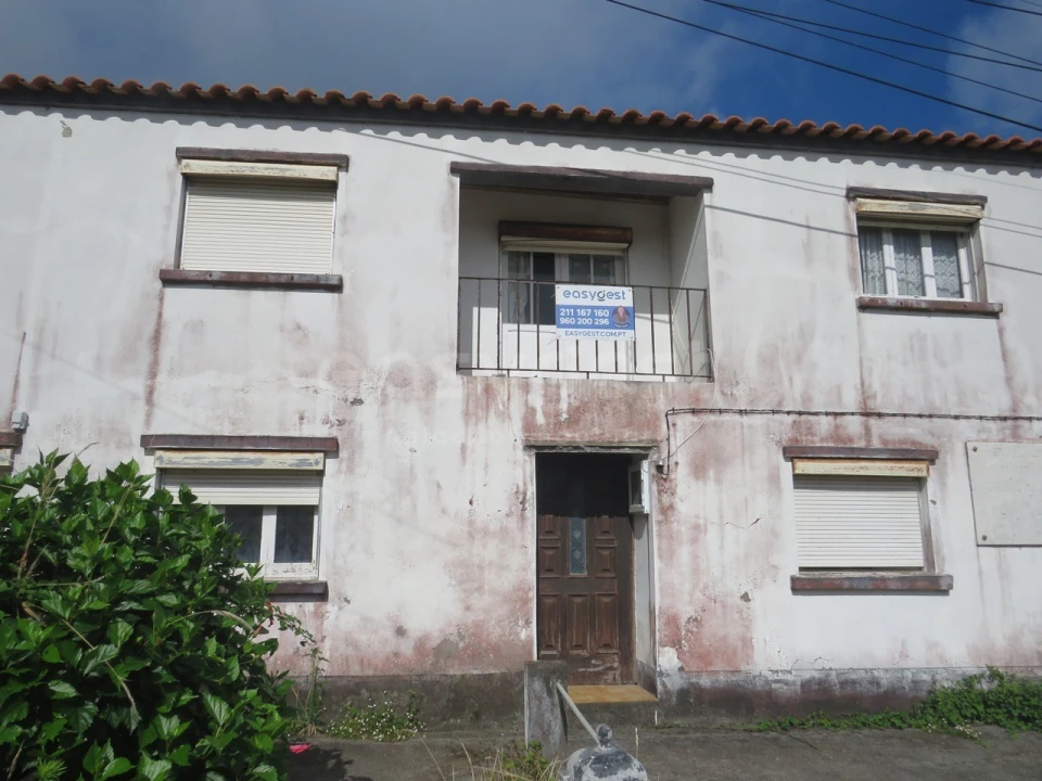 Moradia T4 para Venda em Ajuda da Bretanha Foto 1