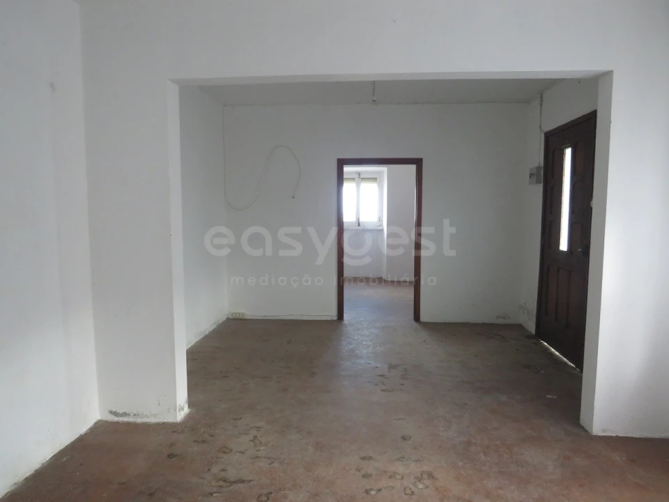 Moradia T4 para Venda em Ajuda da Bretanha Foto 3