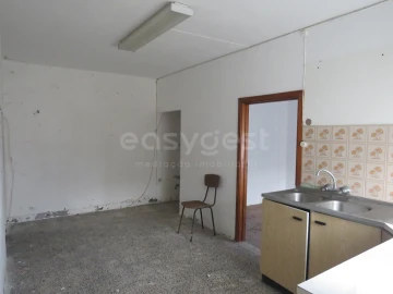Moradia T4 para Venda em Ajuda da Bretanha