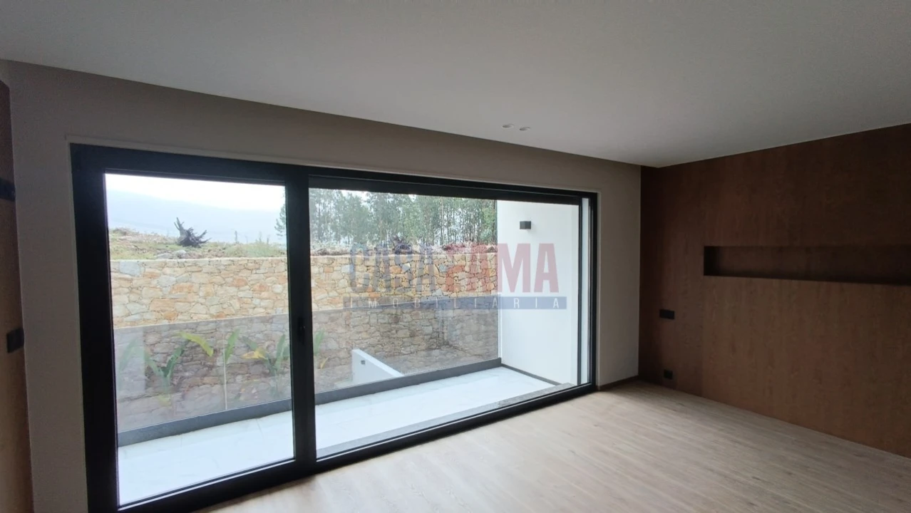 Moradia T3 para Venda em Merelim (São Pedro) e Frossos Foto 11