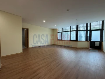 Apartamento T2 para Venda em Póvoa de Varzim, Beiriz e Argivai