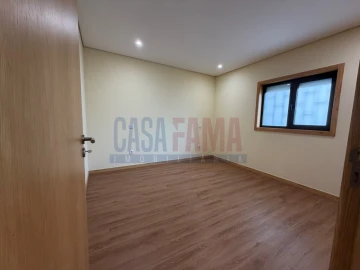 Apartamento T2 para Venda em Póvoa de Varzim, Beiriz e Argivai