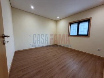 Apartamento T2 para Venda em Póvoa de Varzim, Beiriz e Argivai
