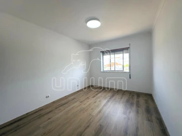 Apartamento T3 para Venda em Darque