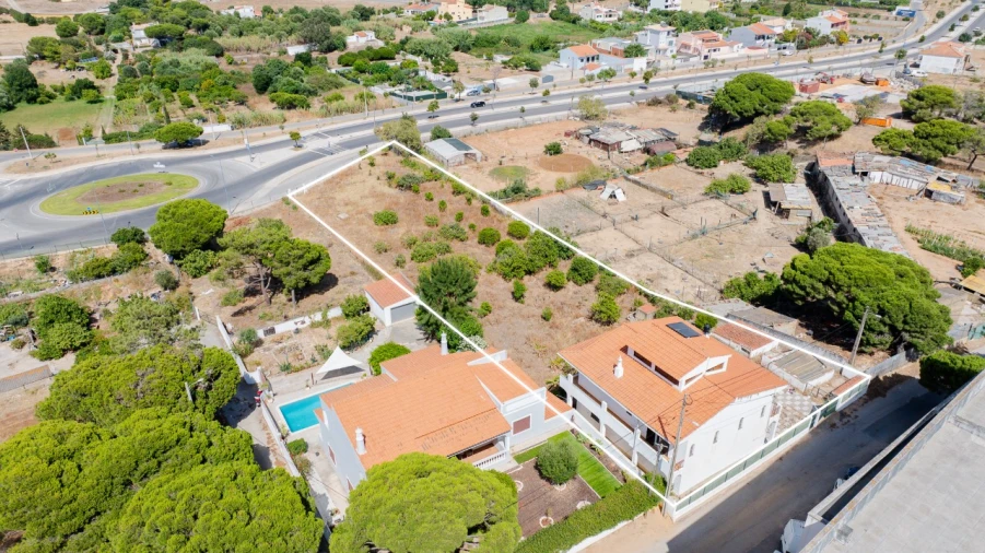 Terreno para para venda em Quarteira Foto 12
