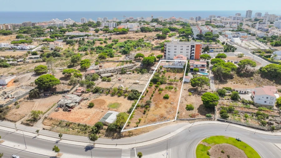Terreno para para venda em Quarteira